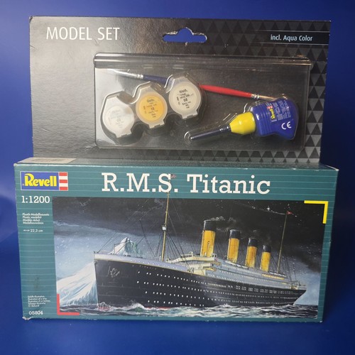Revell titanic model - revell,