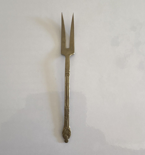 Vintage brass metal prong - vintage, 2-prong