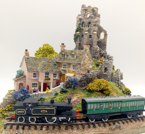Scale gauge locomotive - n, train