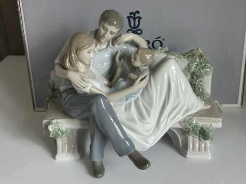 Lladro priceless moment - a,