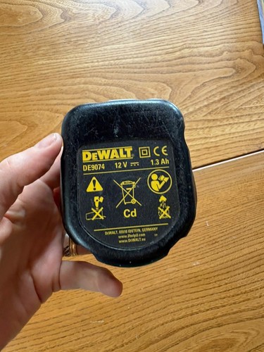 Dewalt de9074 12v 3ah - dewalt,