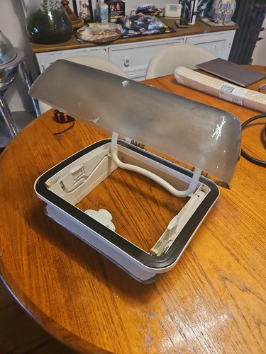 Skylight roof vent for - roof,