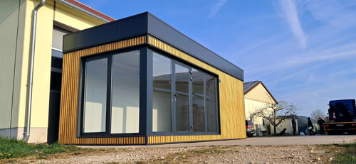 20ft office shopfront - 20ft,