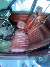 Mercedes-Benz W201 190E Sedan