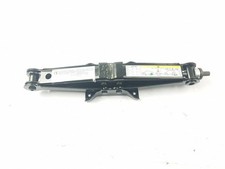 2019 VOLKSWAGEN GOLF VEHICLE JACK 5Q0011031E