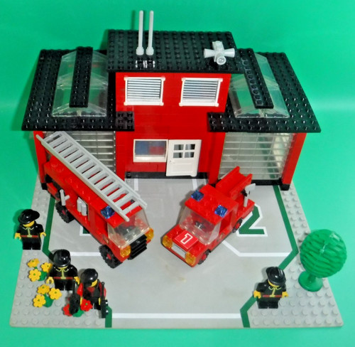 Lego town fire - town, station