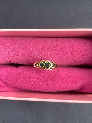 Beautiful 9ct ceylon - 9ct,