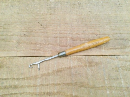 Vintage rug making latch - rug,