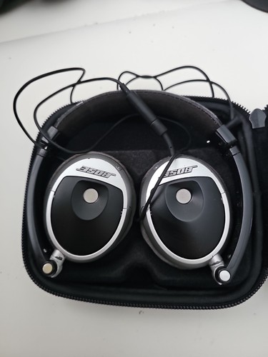 Bose ear headphones - bose, on-ear