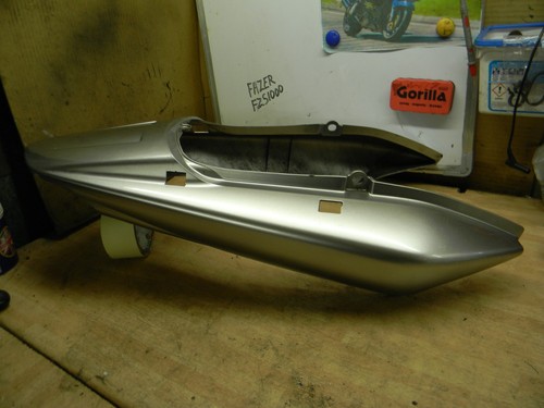 Yamaha fazer fzs1000 rear seat - yamaha,