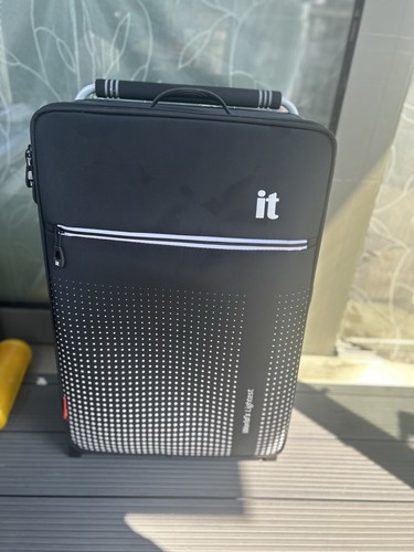 Luggage suitcase - it,