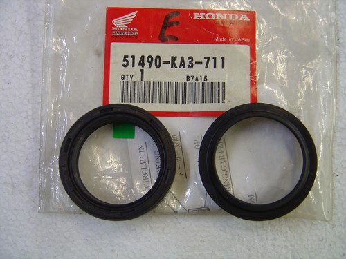 Spi gasket and dust cover - , kit