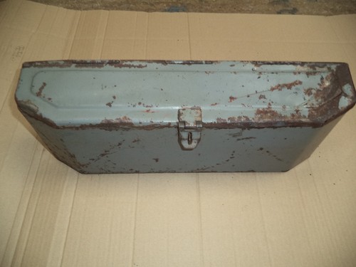 Tractor tool box massey - tool,