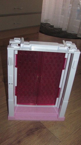 Barbie dream house - barbie,