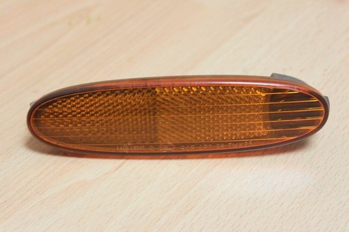 Front right side reflector - side,