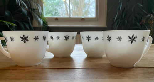 Vintage pyrex jaj gaiety - vintage,