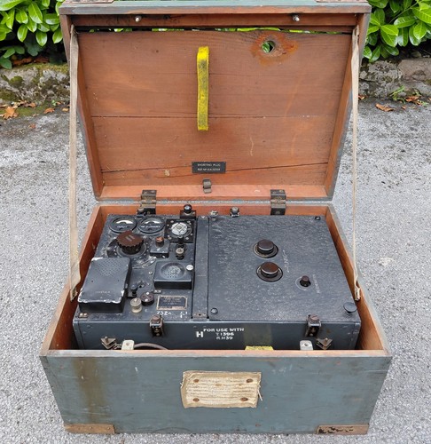 Ww2 raf tr9 radio - h,