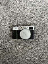 Fuji X100V Camera in superb