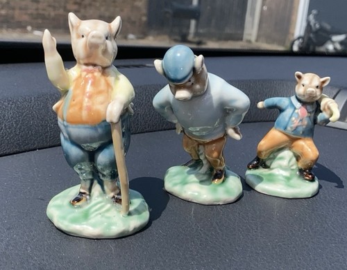 Three pigs porcelain ornaments - pigs,