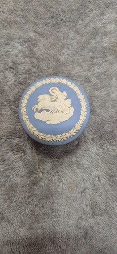 Wedgwood blue jasper ware - blue,