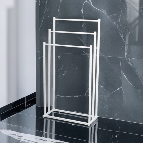 Black white tier - black, 3