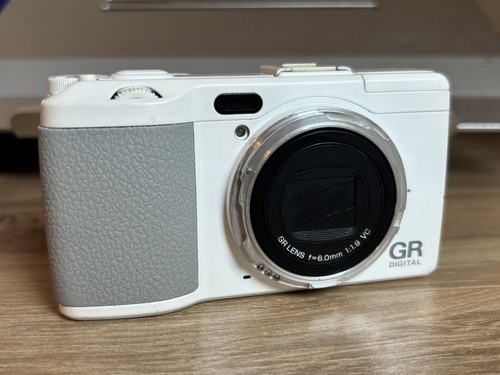 Ricoh digital 10 4mp - ricoh,
