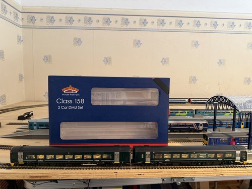 Bachmann 519 class 158 - 31-519,
