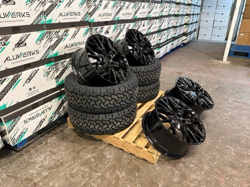 Black swamper alloy wheels - 18",