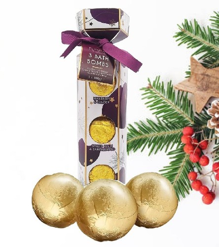 Christmas cracker bath bomb - bath,