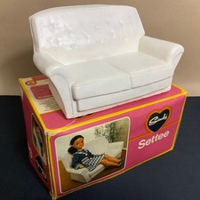 Vintage Sindy Doll Settee