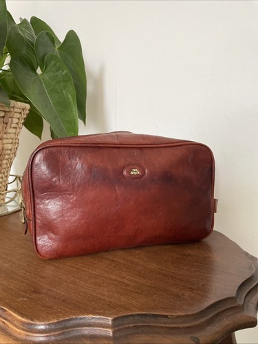 The bridge leather - leather, toiletries