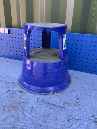 Blue kick step stool - kick, swift