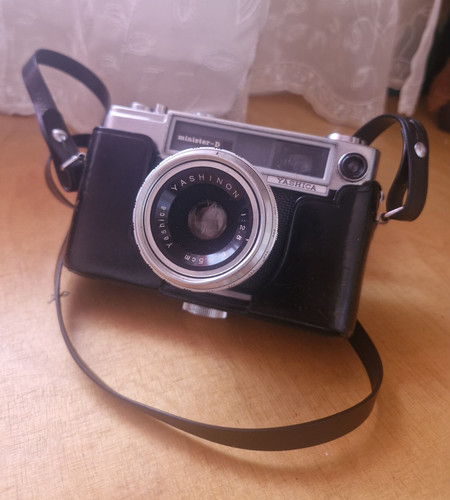 Vintage yashica minister d - vintage!,