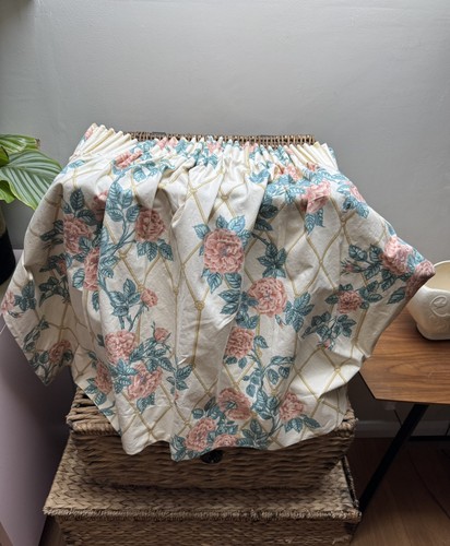 Pair small vintage curtains - small,