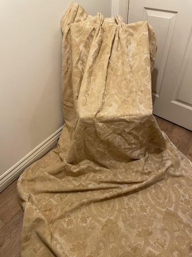 Vintage country house gold
