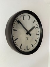 Pragotron Vintage Industrial