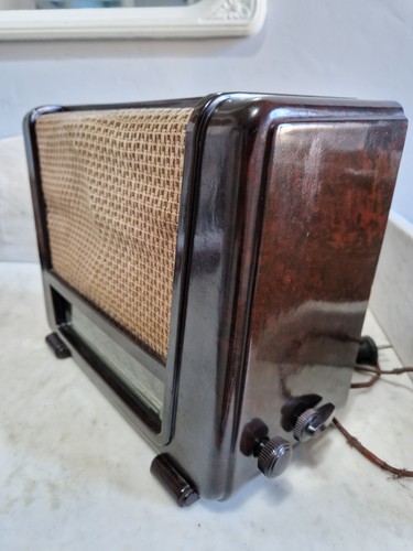 Vintage bakelite radio - vintage, tesla