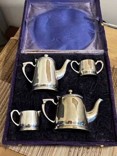 Antique boxed four piece - boxed,