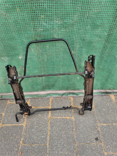 Peugeot 205 gti seat - runner, 3