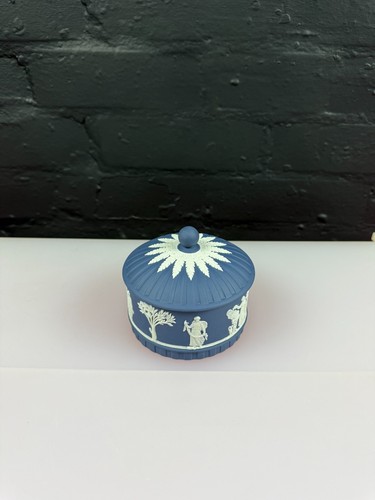 Wedgwood jasper ware portland - jasper,