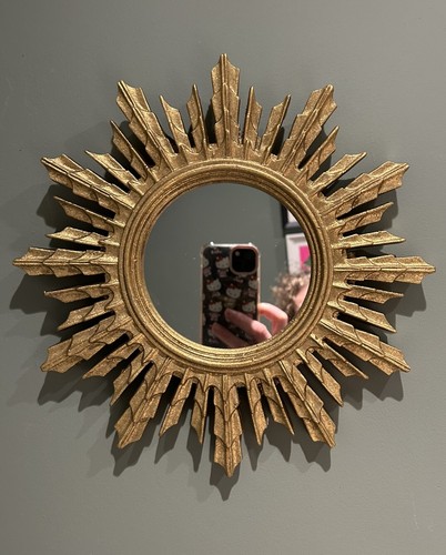 Gold metal ornate sunburst - gold,