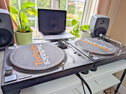 Technics - ⭐️⭐️, ™