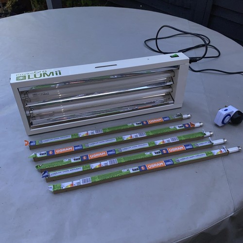 Lumii 2ft 2 lamp - 2ft, flori