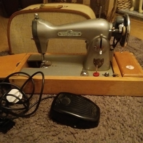 Victor super deluxe sewing - super,