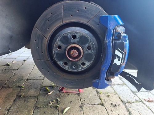 Golf mk5 r32 front brake - mk5,
