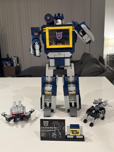 New transformers soundwave - new,