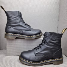 Dr. Martens 1460 Pascal Boots