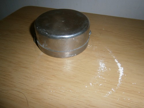 Vintage powder puff - , metal