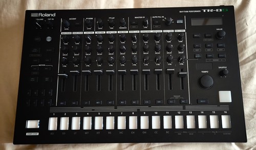 Roland aria rhythm - roland, tr-8s