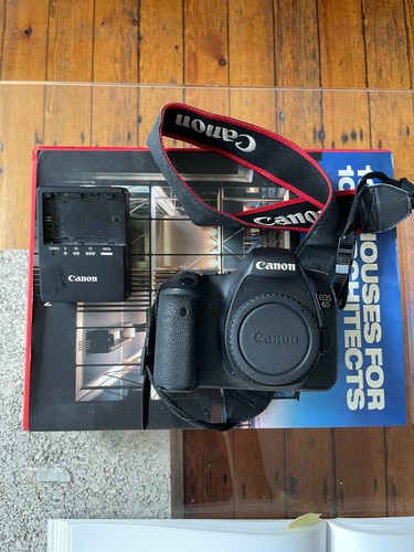 Canon eos 2mp digital - eos,